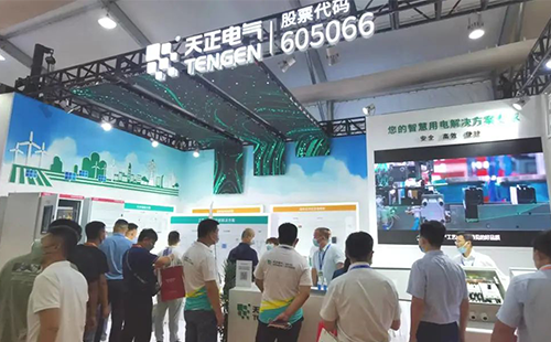 展会直击 | pp电子亮相济南光伏展，助力行业绿色低碳发展
